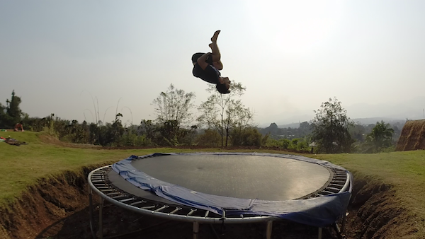 Comment Réussir son tout Premier Salto sur le TRAMPOLINE ?